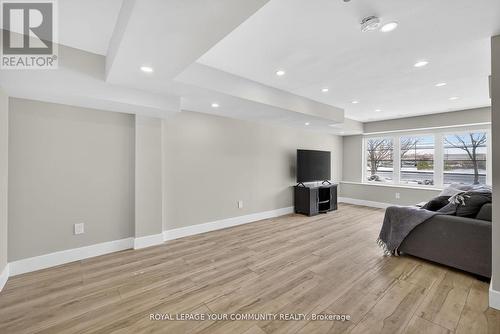 193 Zokol Drive, Aurora, ON - Indoor