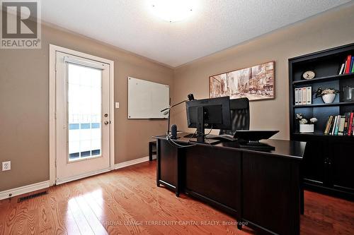 20 - 38 Hunt Avenue, Richmond Hill, ON - Indoor