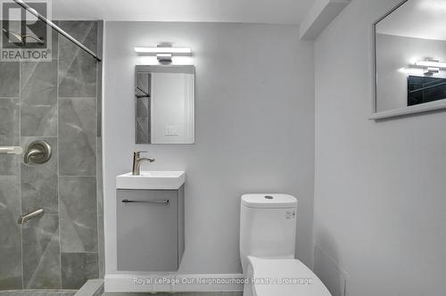 45 Salmon Way, Whitby (Downtown Whitby), ON - Indoor Photo Showing Bathroom