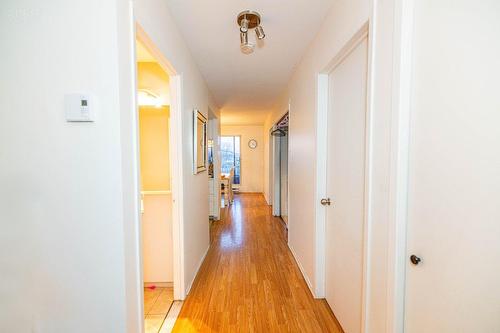 Hall d'entrée/Vestibule - 8 Rue Desrochers, Delson, QC - Indoor Photo Showing Other Room