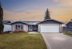 144 Meadow Gate DR  Winnipeg, MB R2C 4G3