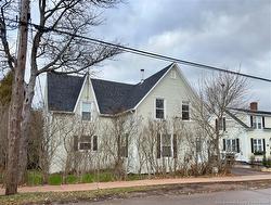 41 Charlotte ST  Sackville, NB E4L 3T2