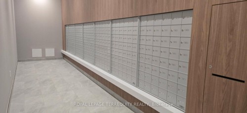 1215-1 Quarrington Lane, Toronto, ON - Indoor Photo Showing Other Room