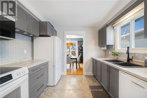 31 Raleigh Street, Hamilton, ON - Indoor Photo Showing Kitchen With Double Sink