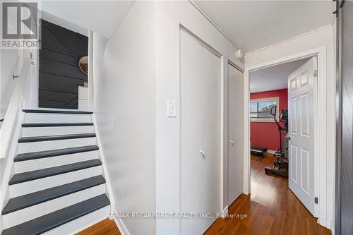 31 Raleigh Street, Hamilton, ON - Indoor Photo Showing Other Room