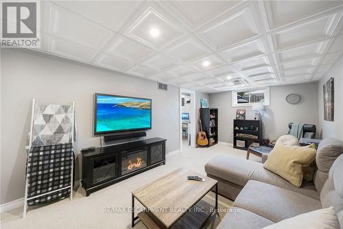 31 Raleigh Street, Hamilton, ON - Indoor Photo Showing Living Room With Fireplace