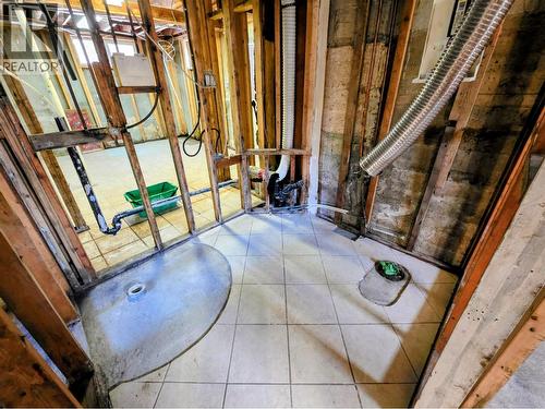 1866 Cole Street, Fruitvale, BC - Indoor Photo Showing Basement