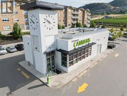 1928 Summit Drive  Kelowna, BC V1V 1N6