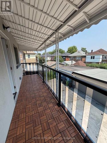 Upper - 9 Rusholme Drive E, Toronto, ON - Outdoor With Exterior