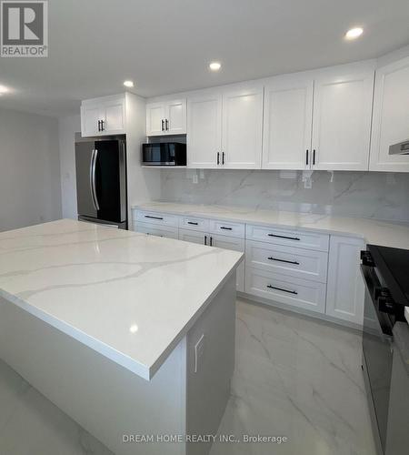 Upper - 9 Rusholme Drive E, Toronto, ON - Indoor Photo Showing Kitchen