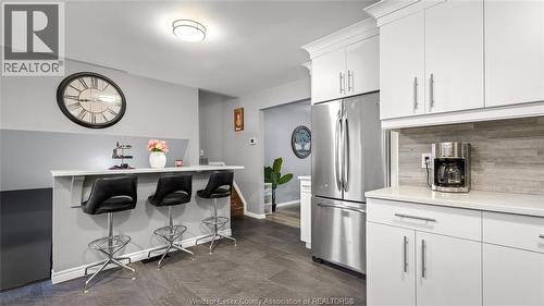 10628 Halstead Crescent, Windsor, ON - Indoor Photo Showing Kitchen