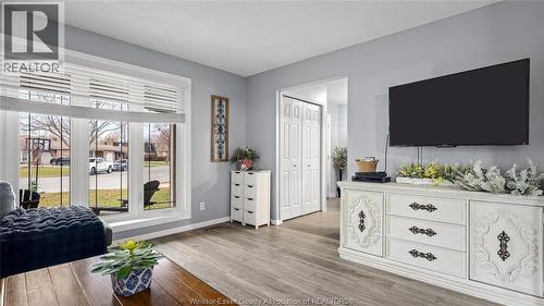 10628 Halstead Crescent, Windsor, ON - Indoor