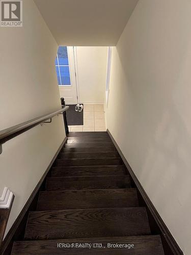 998 Alder Gate, Milton, ON - Indoor Photo Showing Other Room