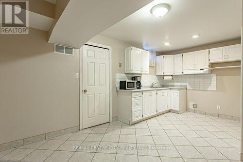 506 Eaton Park Drive, London South (South N), ON - Indoor Photo Showing Kitchen