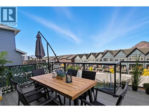 1553 Emerald Drive, Kamloops, BC - Outdoor With Deck Patio Veranda