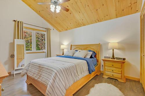 Primary bedroom - 18 Rue De La Cortland, Brownsburg-Chatham, QC - Indoor Photo Showing Bedroom