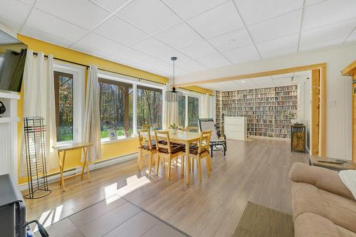 Family room - 18 Rue De La Cortland, Brownsburg-Chatham, QC - Indoor