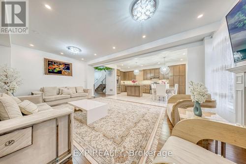 166 Inverness Way, Bradford West Gwillimbury, ON - Indoor Photo Showing Living Room With Fireplace