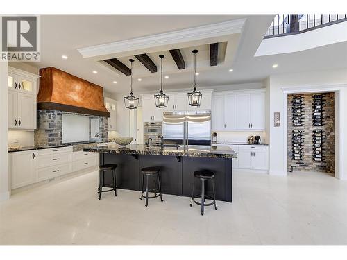 3279 Vineyard View Drive, West Kelowna, BC - Indoor Photo Showing Kitchen With Upgraded Kitchen
