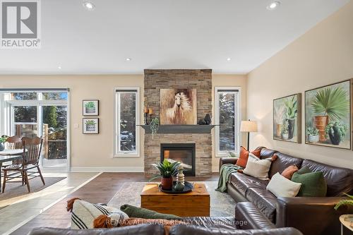 7 Os James Hunt Court, Uxbridge, ON - Indoor Photo Showing Living Room With Fireplace