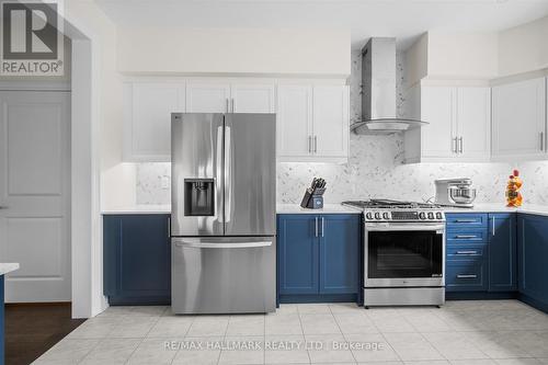 94 Ruby Ridge, Oro-Medonte, ON - Indoor Photo Showing Kitchen With Stainless Steel Kitchen With Upgraded Kitchen