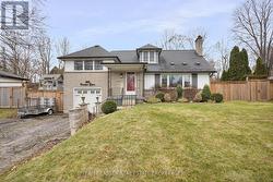 426 PINETREE DRIVE  London North (North P), ON N6H 3M8