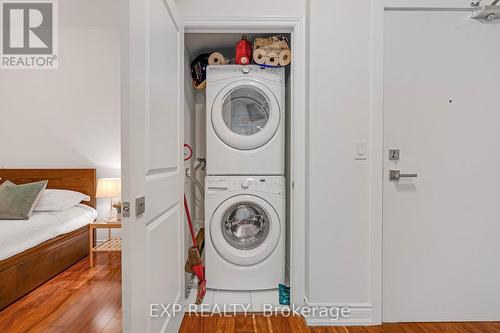 1705 - 510 Curran Place, Mississauga, ON - Indoor Photo Showing Laundry Room