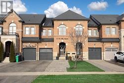 16 TRUE BLUE CRESCENT  Caledon, ON L7E 4K6