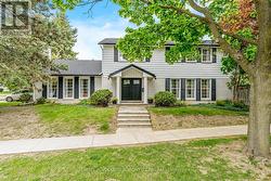 33 AVONWICK GATE  Toronto, ON M3A 2M7