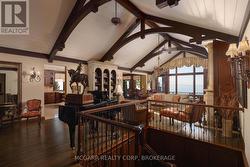 Panoramic lake views - 