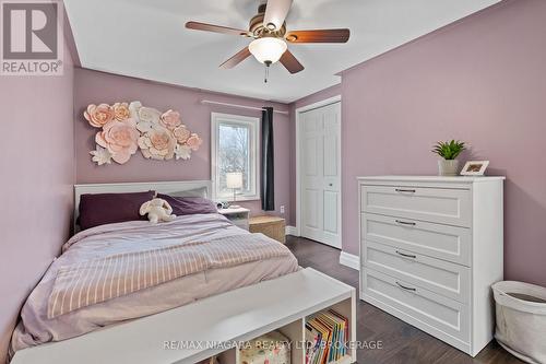 31 Kennedy Street, Welland (Welland Downtown), ON - Indoor Photo Showing Bedroom