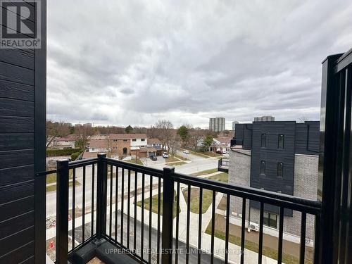 41 - 30 Calamint Lane, Toronto, ON - Outdoor