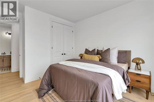 633 Summit Street, Lakeshore, ON - Indoor Photo Showing Bedroom