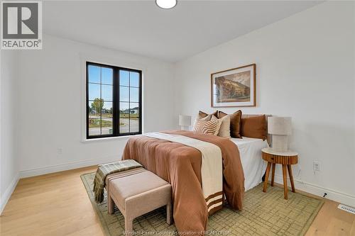 633 Summit Street, Lakeshore, ON - Indoor Photo Showing Bedroom