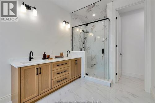 633 Summit Street, Lakeshore, ON - Indoor Photo Showing Bathroom