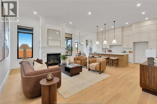 633 Summit Street, Lakeshore, ON - Indoor With Fireplace