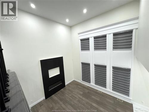 535 Veneto Street, Lakeshore, ON - Indoor Photo Showing Other Room