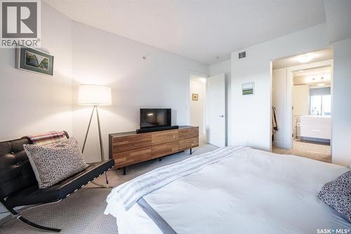 232 Sonnenschein Way, Saskatoon, SK - Indoor Photo Showing Bedroom