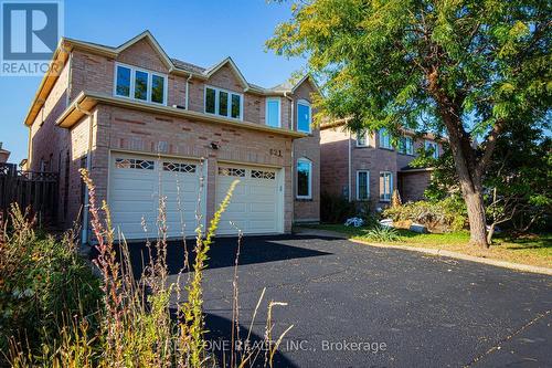 621 Winterton Way, Mississauga, ON - Outdoor With Facade