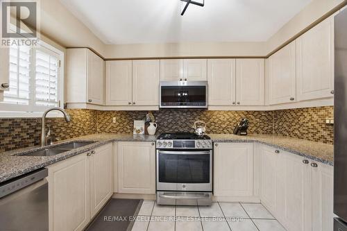 59 Linderwood Drive, Brampton, ON - Indoor Photo Showing Kitchen With Double Sink