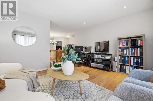 59 Linderwood Drive, Brampton, ON - Indoor Photo Showing Living Room