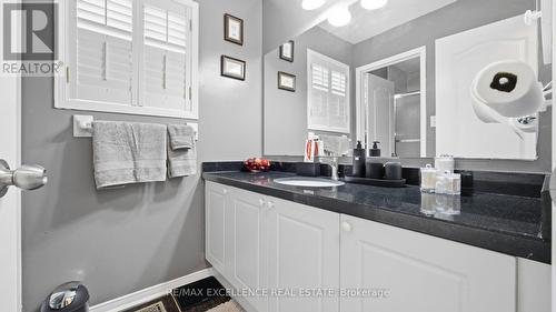 59 Linderwood Drive, Brampton, ON - Indoor Photo Showing Bathroom