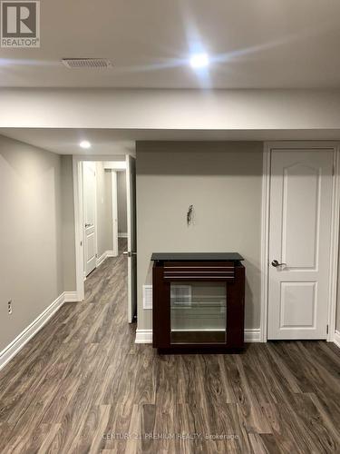 Bsmt 1A - 265 Chilver Heights, Milton, ON - Indoor Photo Showing Other Room