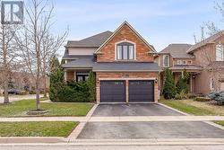 2154 KINGSRIDGE DRIVE  Oakville, ON L6M 4Z2