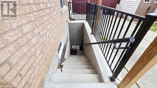 15 Redfinch Way N, Brampton, ON - 