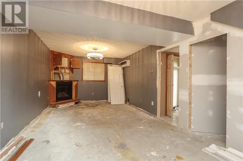 2072 Highgate Road, Sudbury, ON - Indoor