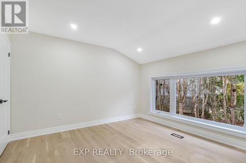 336 Margaret Avenue, Hamilton, ON - Indoor Photo Showing Other Room