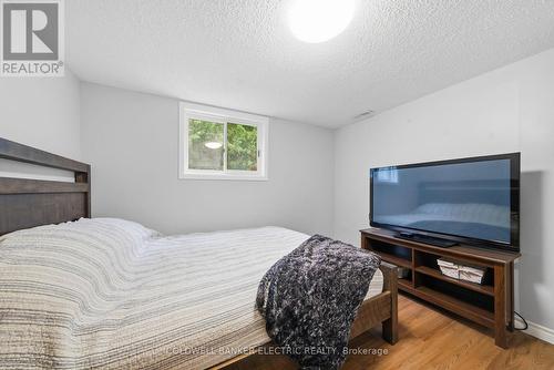 1673 Redwood Drive, Peterborough (Monaghan Ward 2), ON - Indoor Photo Showing Bedroom
