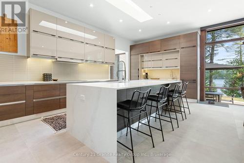 1085 Grace Road, Minden Hills (Minden), ON - Indoor Photo Showing Kitchen