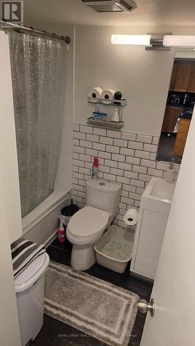 1116 - 255 Richmond Street E, Toronto, ON - Indoor Photo Showing Bathroom
